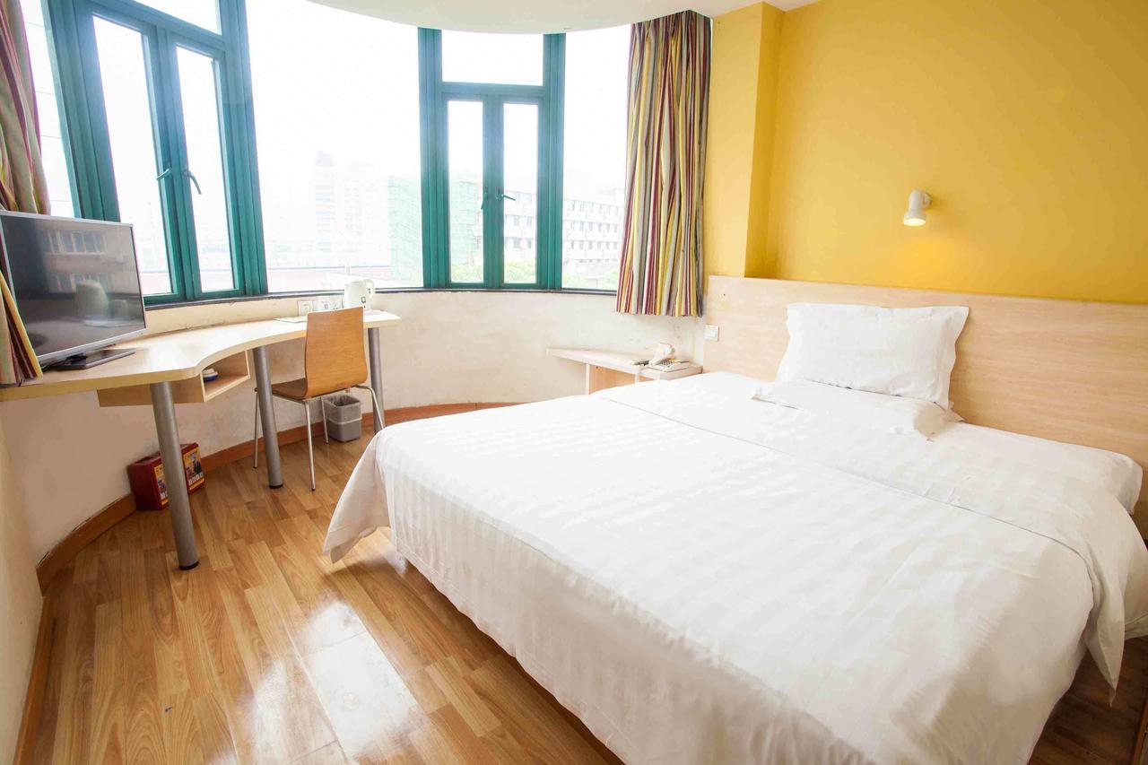 365 Hotel Haimen 객실 사진